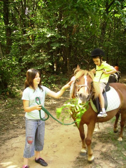 moi et tanguy sur le poney